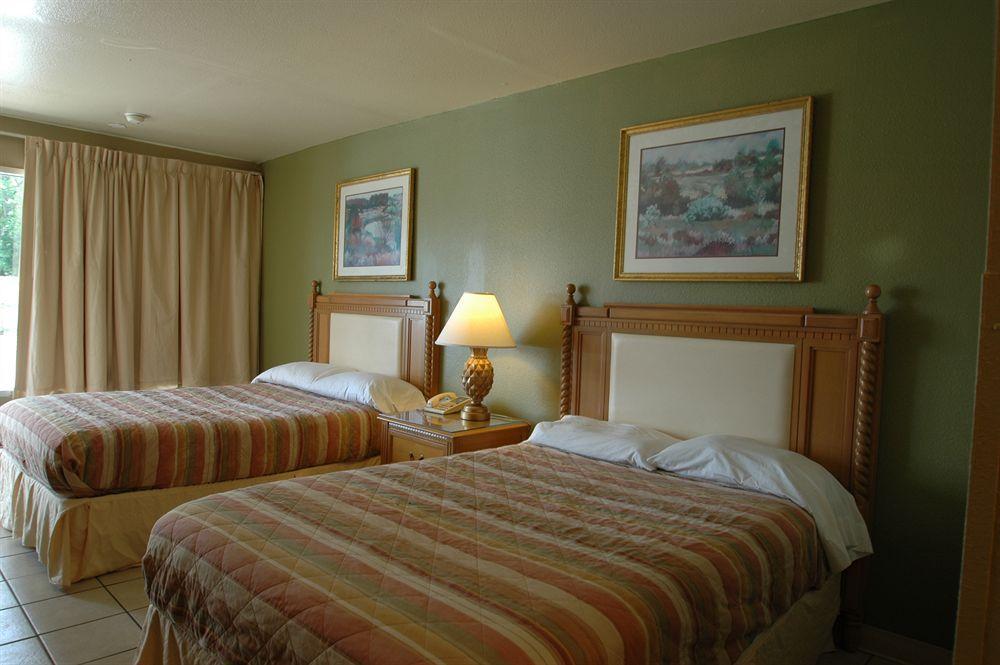 Elf Express Hotel Baton Rouge Exterior photo